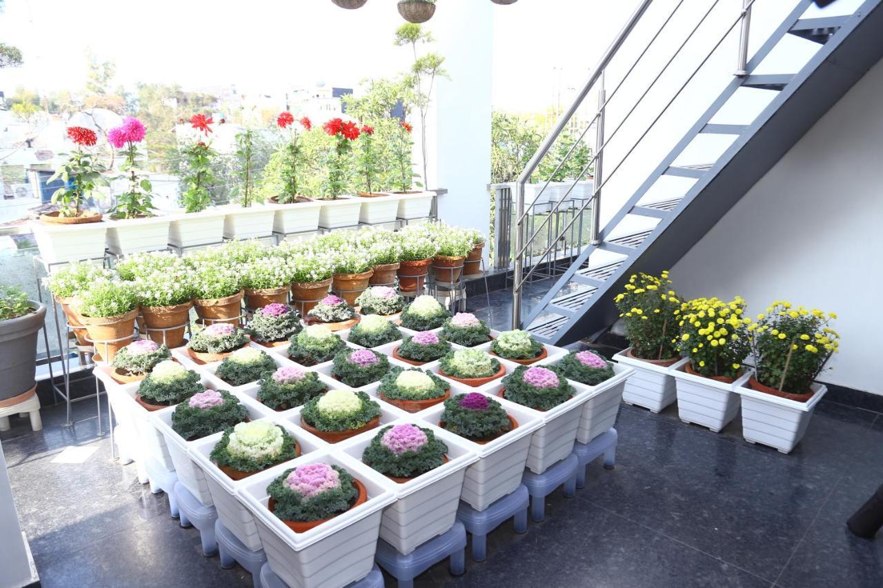 Joerose Villa 诺伊达 外观 照片